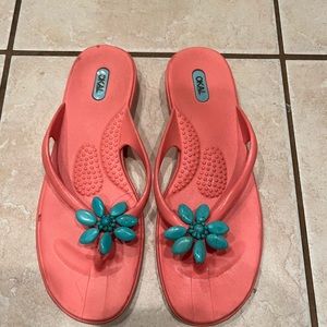 OKA b. flip flops